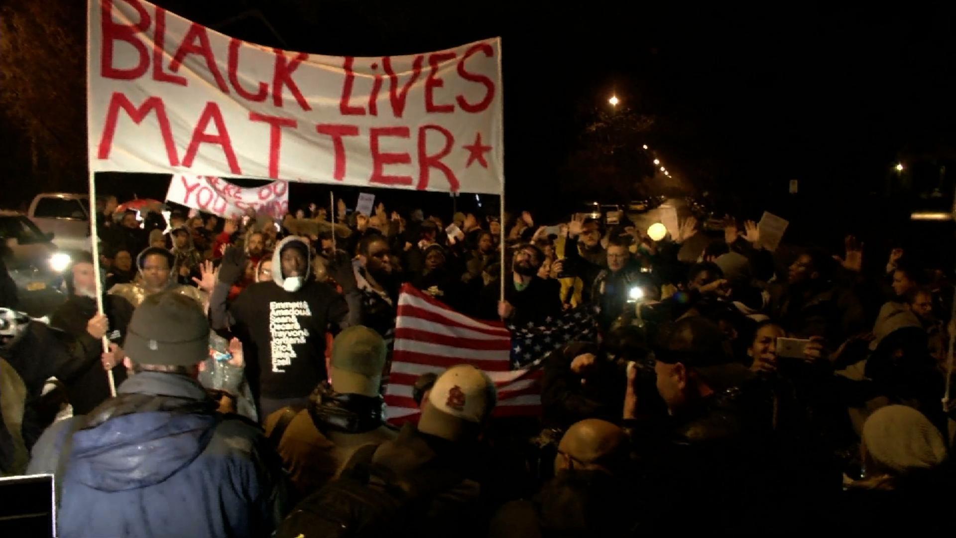 St. Louis protesters march ahead of grand jury announcement