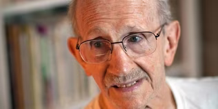 Remembering Philip Levine’s poetic odes to honest work