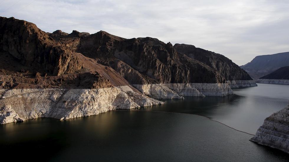 Is the world’s fresh water supply running out? image