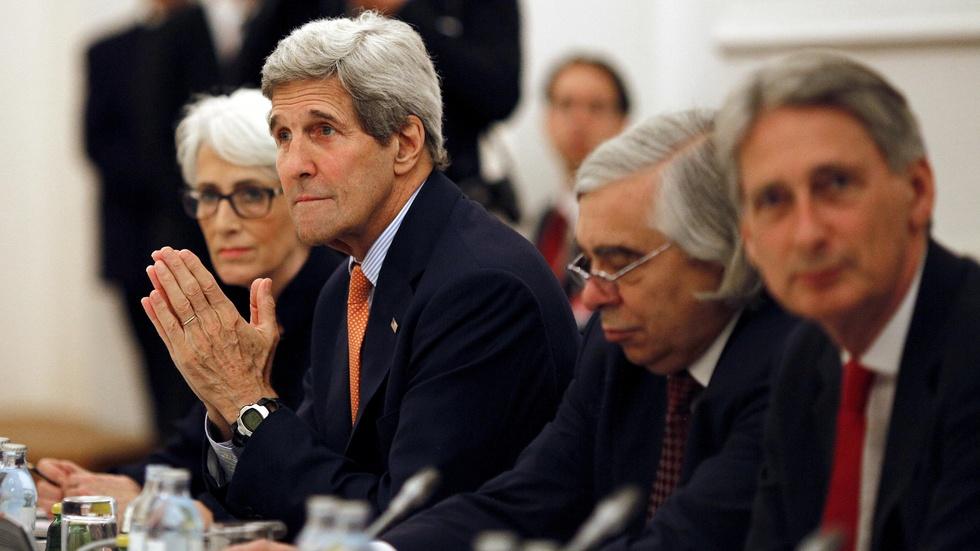 Tense and fatigued, negotiators extend Iran nuclear talks image