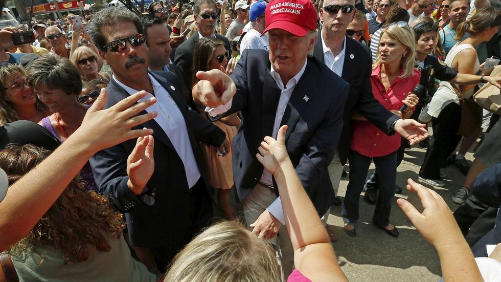 In a crowded race for Iowa, the importance of being Donald image
