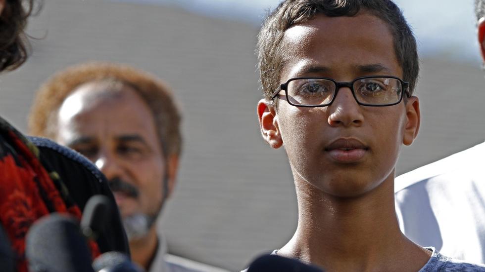 Young Muslim inventor's arrest catches fire online image