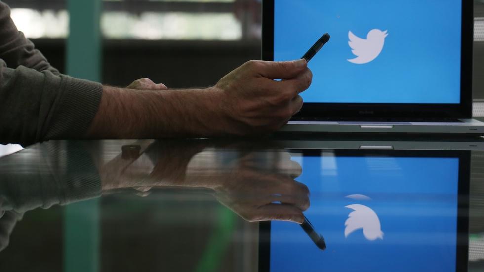 Will Yahoo, Twitter find success in rebooting business? image
