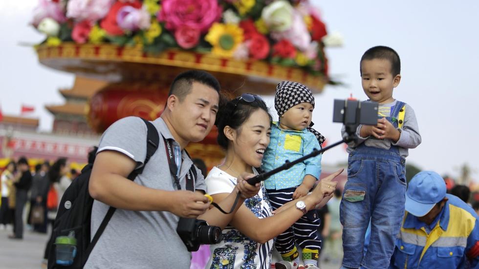 Under new policy, will Chinese families want a second child? image