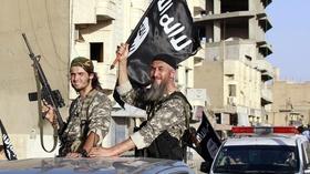 Video thumbnail: PBS NewsHour What’s made IS one of the richest terrorist armies ever?