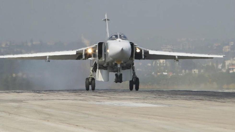 News Wrap: Russian pilot denies violating Turkish airspace image