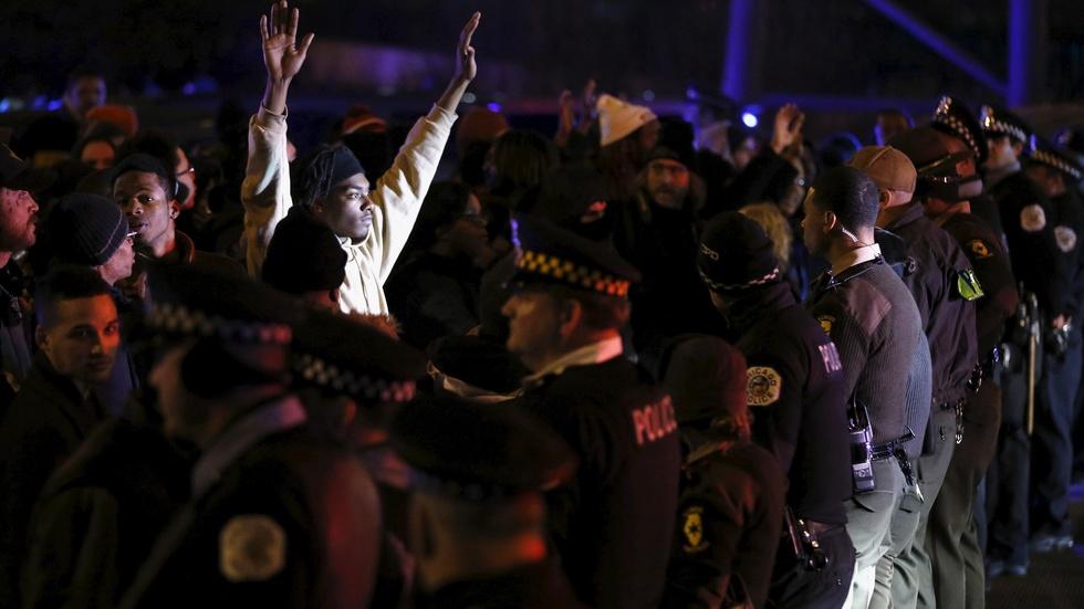 Chicago police video reignites debate over excessive force image