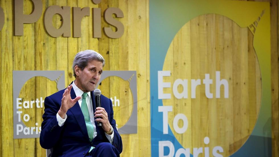 News Wrap: Climate deal negotiators move into critical phase image