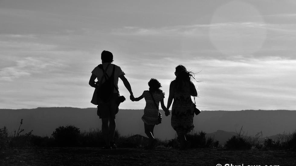The economic divide in parents’ worries and aspirations image