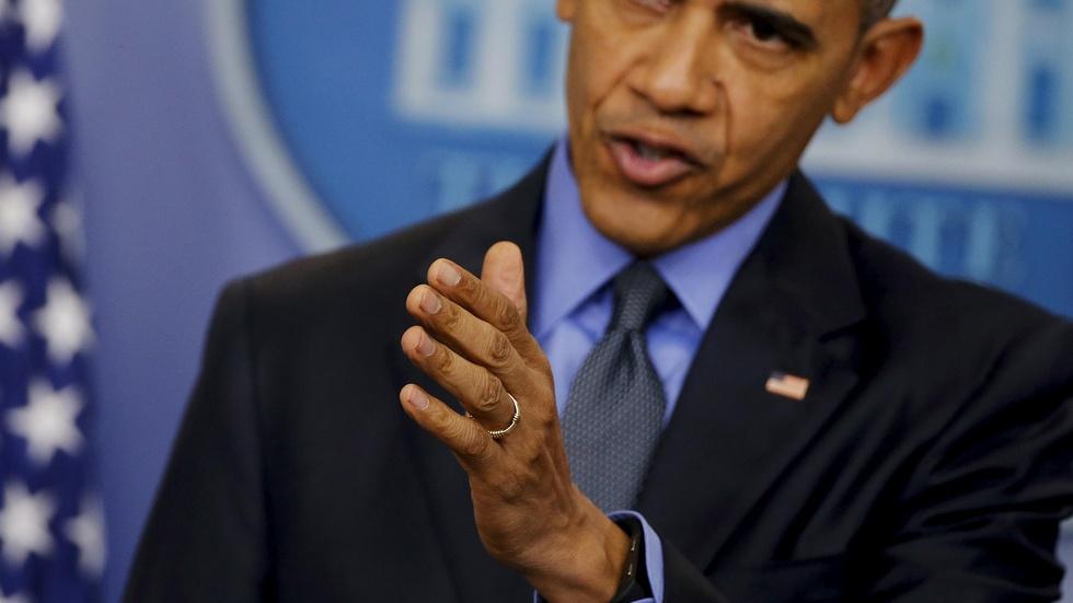 Obama makes fighting terror a priority for final year image