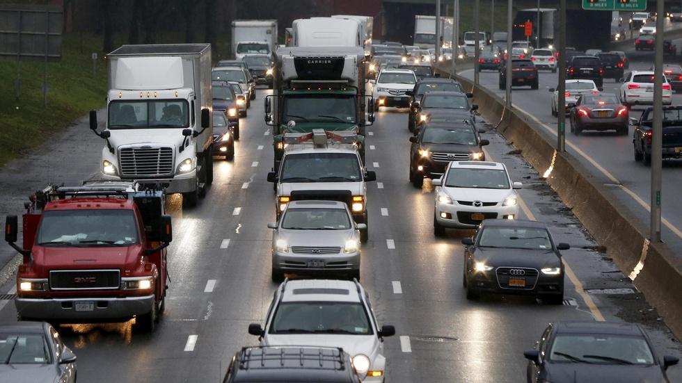 Will highway bill lead to funding problems down the road? image