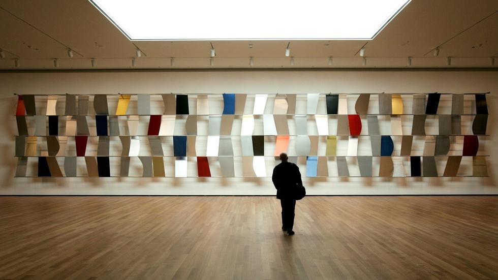 Remembering arts greats Ellsworth Kelly, Haskell Wexler image