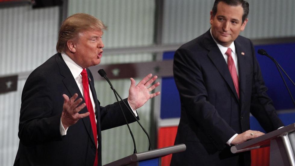 Iowa looming, GOP candidates go on the attack in debate image