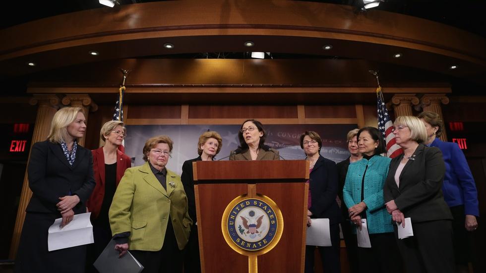 How a critical mass of women can change an institution image