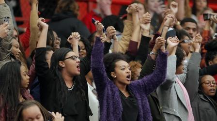 Video thumbnail: PBS NewsHour Trump continues to offend as Super Tuesday dawns