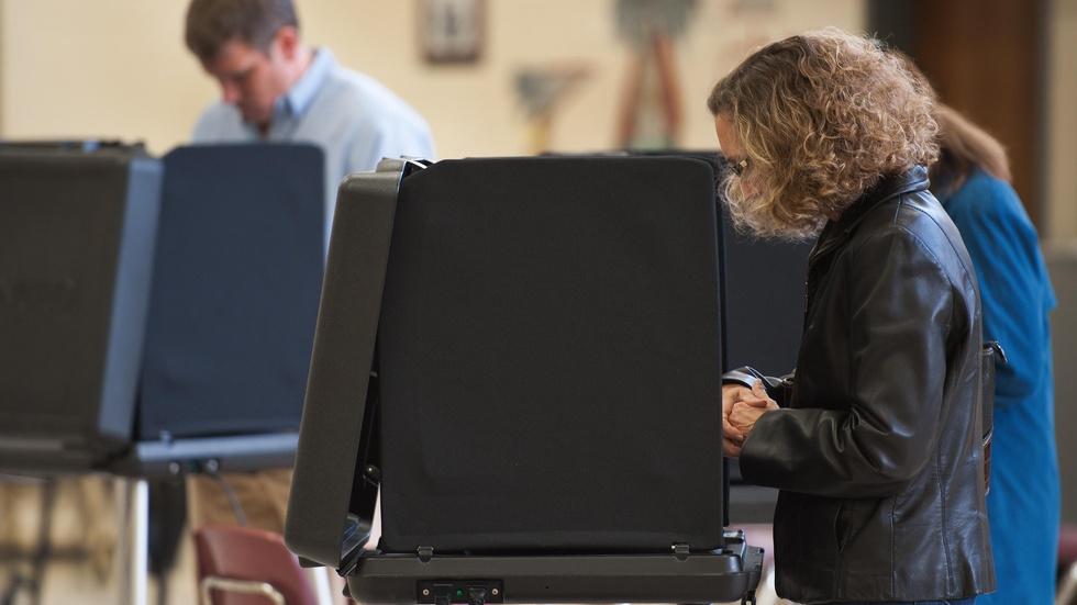 What the ‘women’s vote’ means in 2016 image