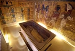 Could Queen Nefertiti be hidden behind King Tut's tomb?