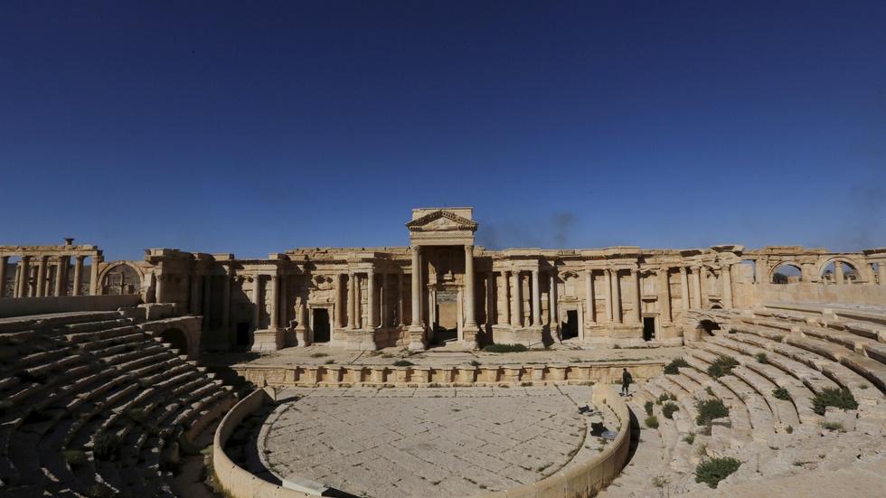As ISIS loses ground, scholars return to historical sites image
