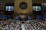 News Wrap: Nations sign Paris Agreement on climate change