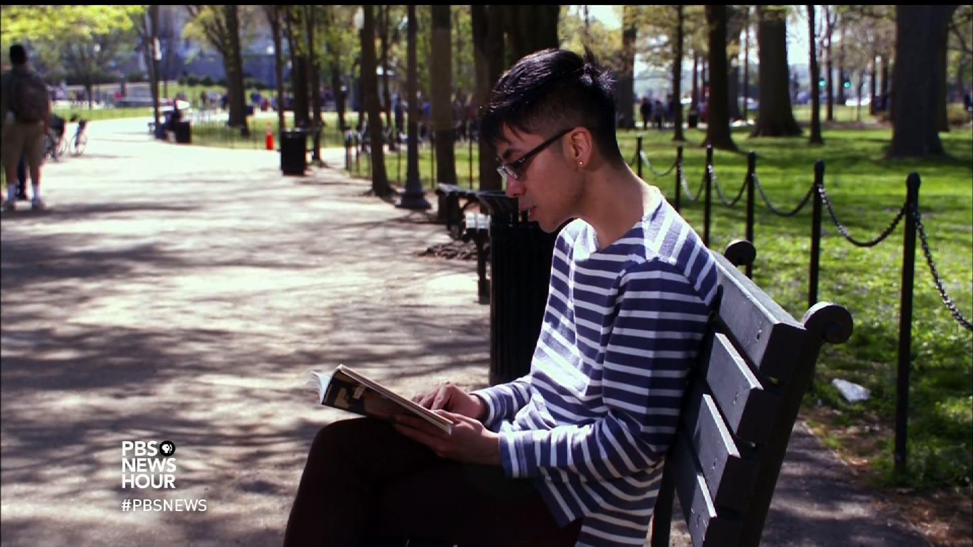 Vietnamese American poet contemplates his ties to the war