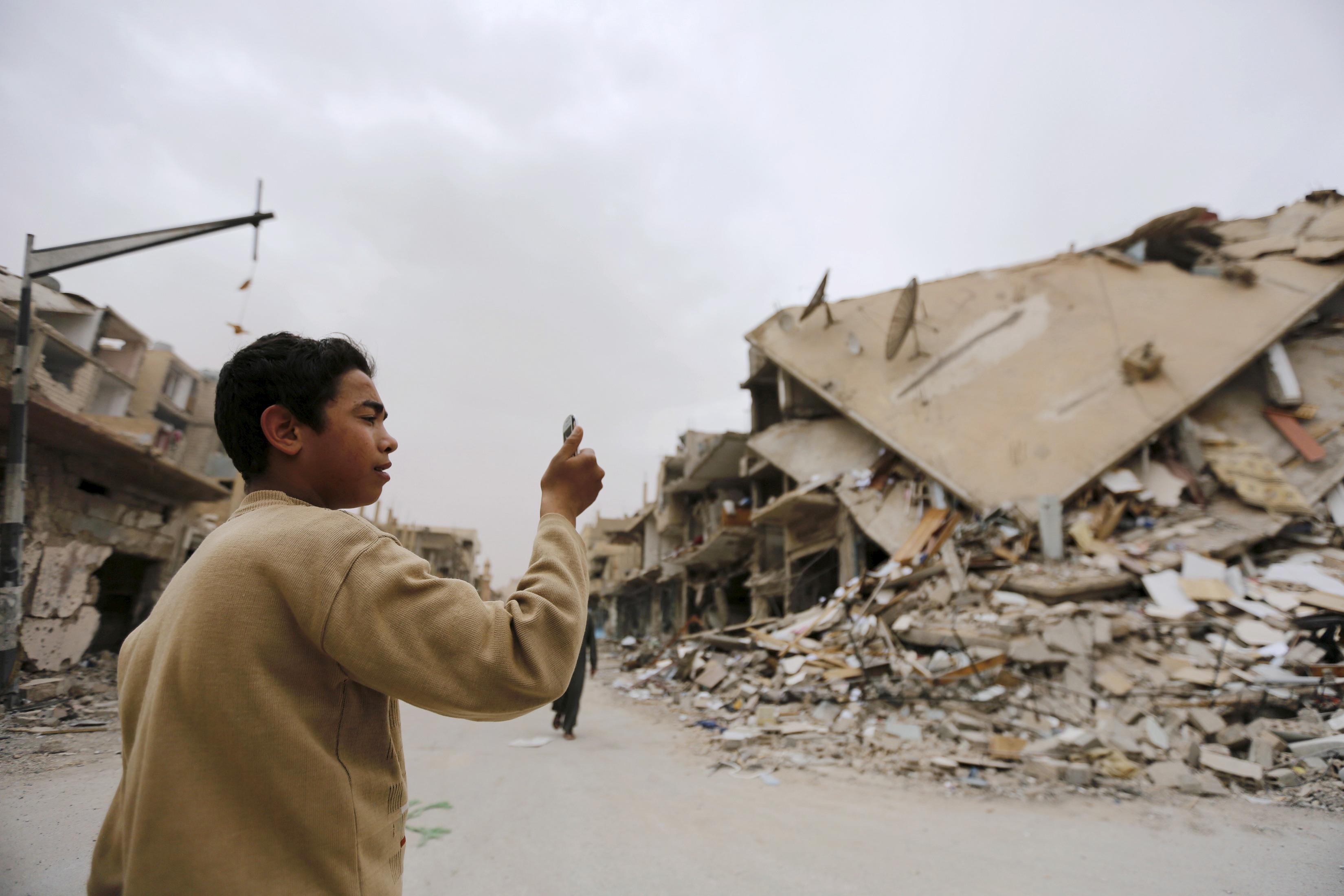 How Syrians are coping with the daily adversity of war