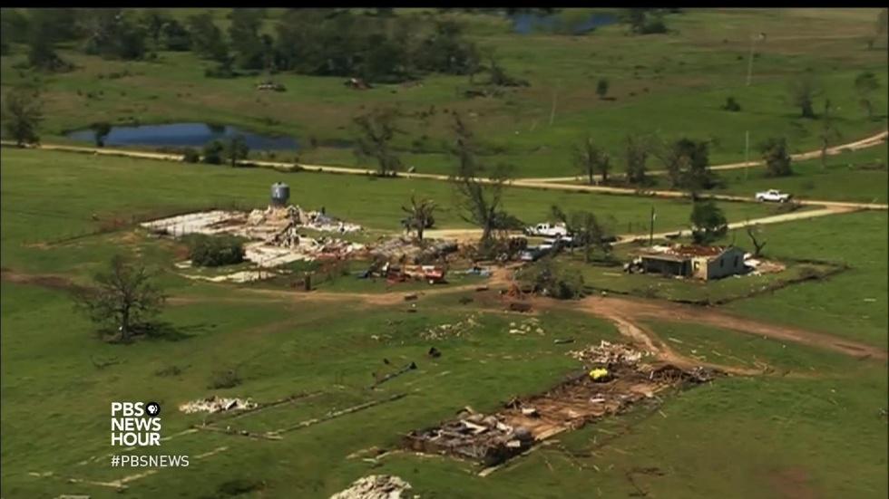 News Wrap: Deadly heartland tornadoes pummel Oklahoma image