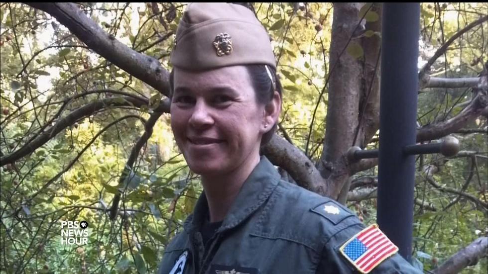 Transgender soldiers gain ground in U.S. military transition image