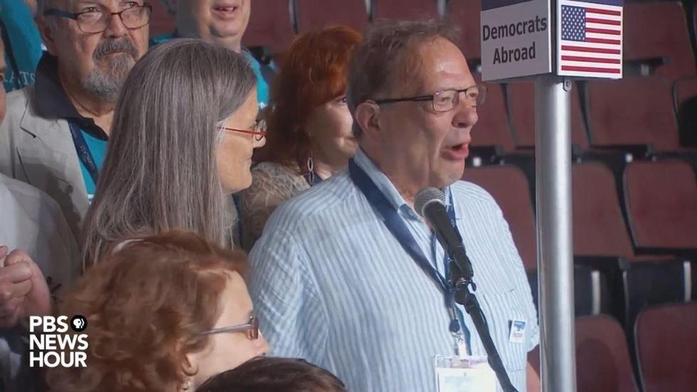 Larry Sanders cast his vote for his brother Bernie image