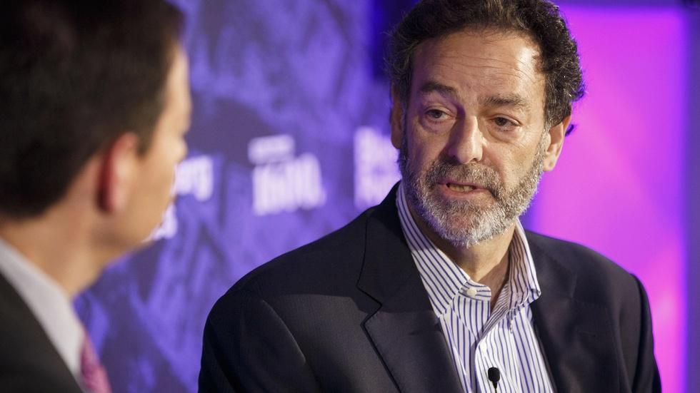 Clinton strategist: She’ll draw sharp contrasts with Trump image