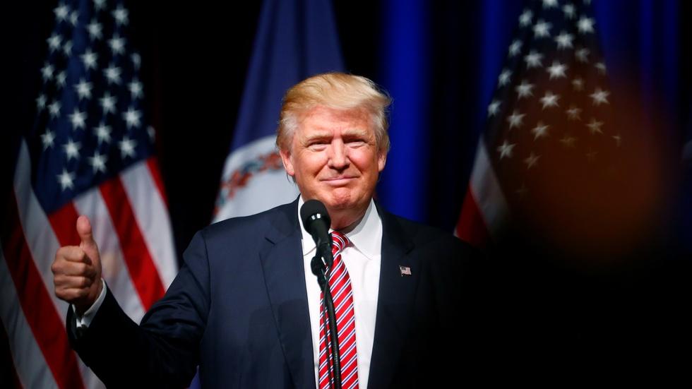 Obama: Donald Trump ‘is unfit to serve as president’ image