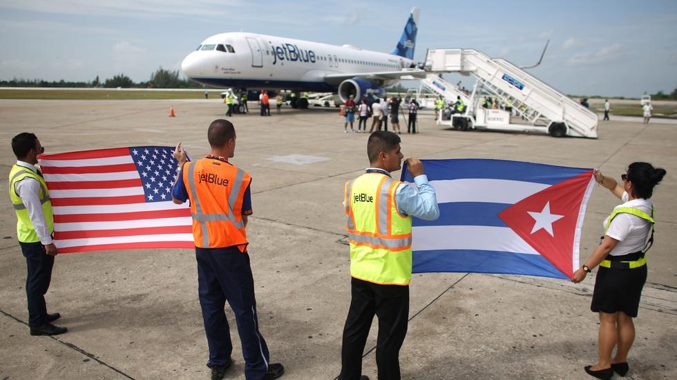 Commercial airlines begin flights to Cuba image