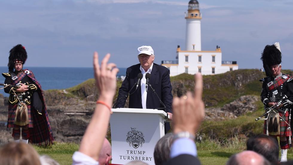 Could Trump's foreign dealings pose conflicts of interest? image