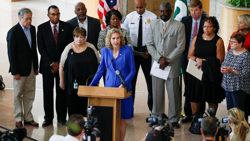 Charlotte mayor promises investigation of highest integrity image