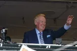 Vin Scully ends his 67-year career as voice of the Dodgers