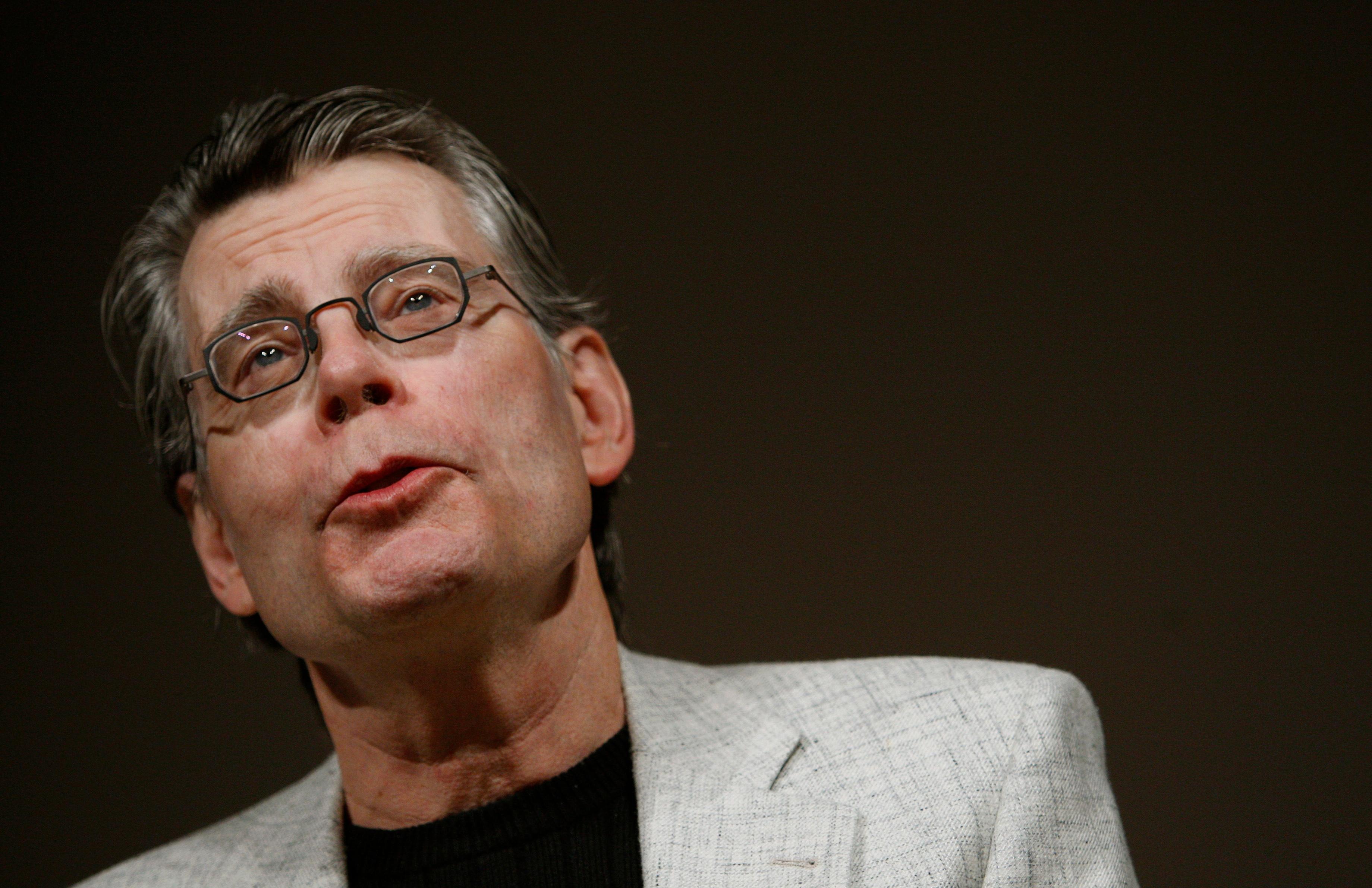 Horror Writer Stephen King Has Quit Facebook: Here's Why You