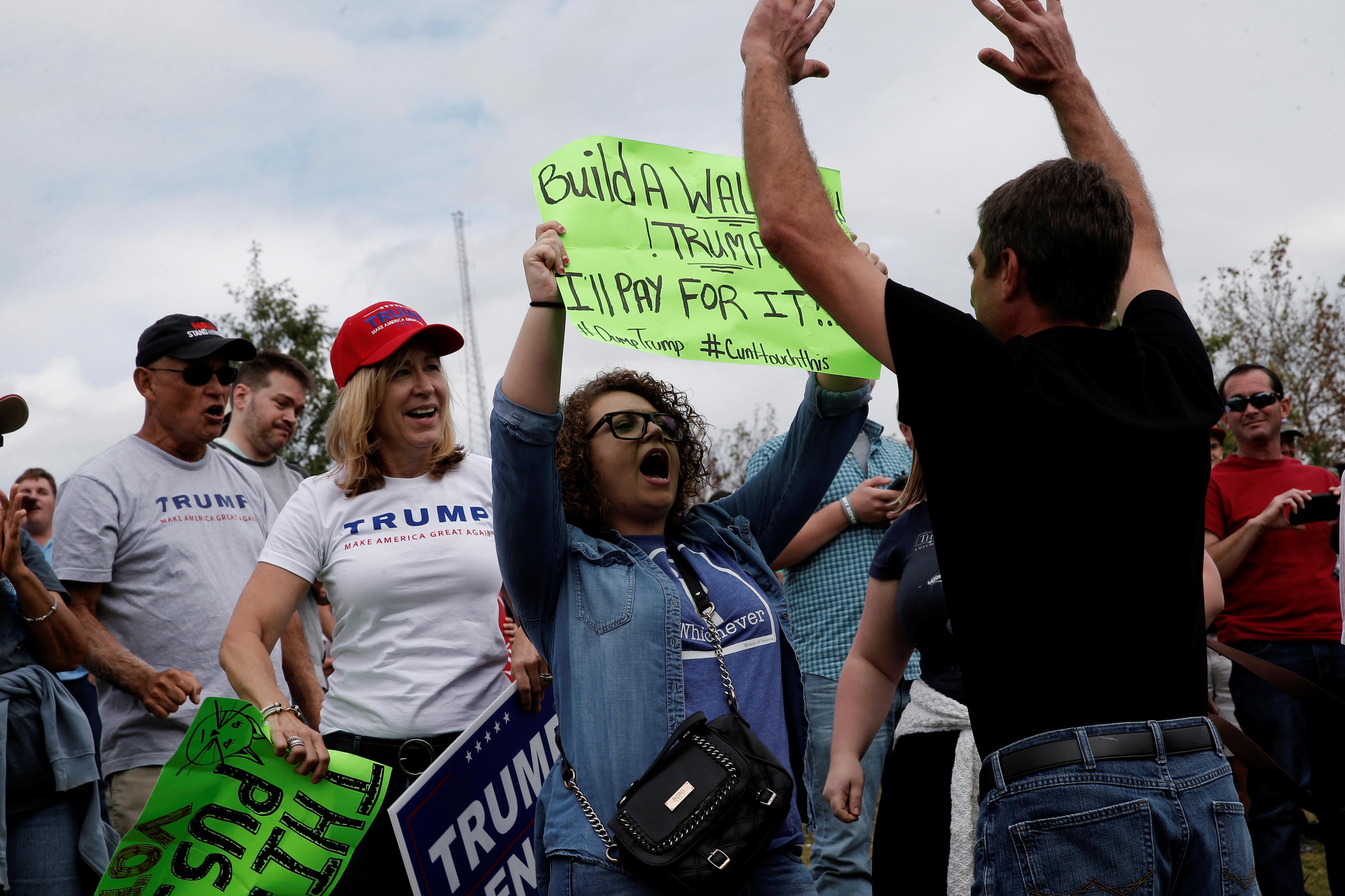 North Carolina women struggle with their White House options
