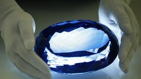 Video thumbnail: PBS NewsHour This giant topaz is coming out of hiding