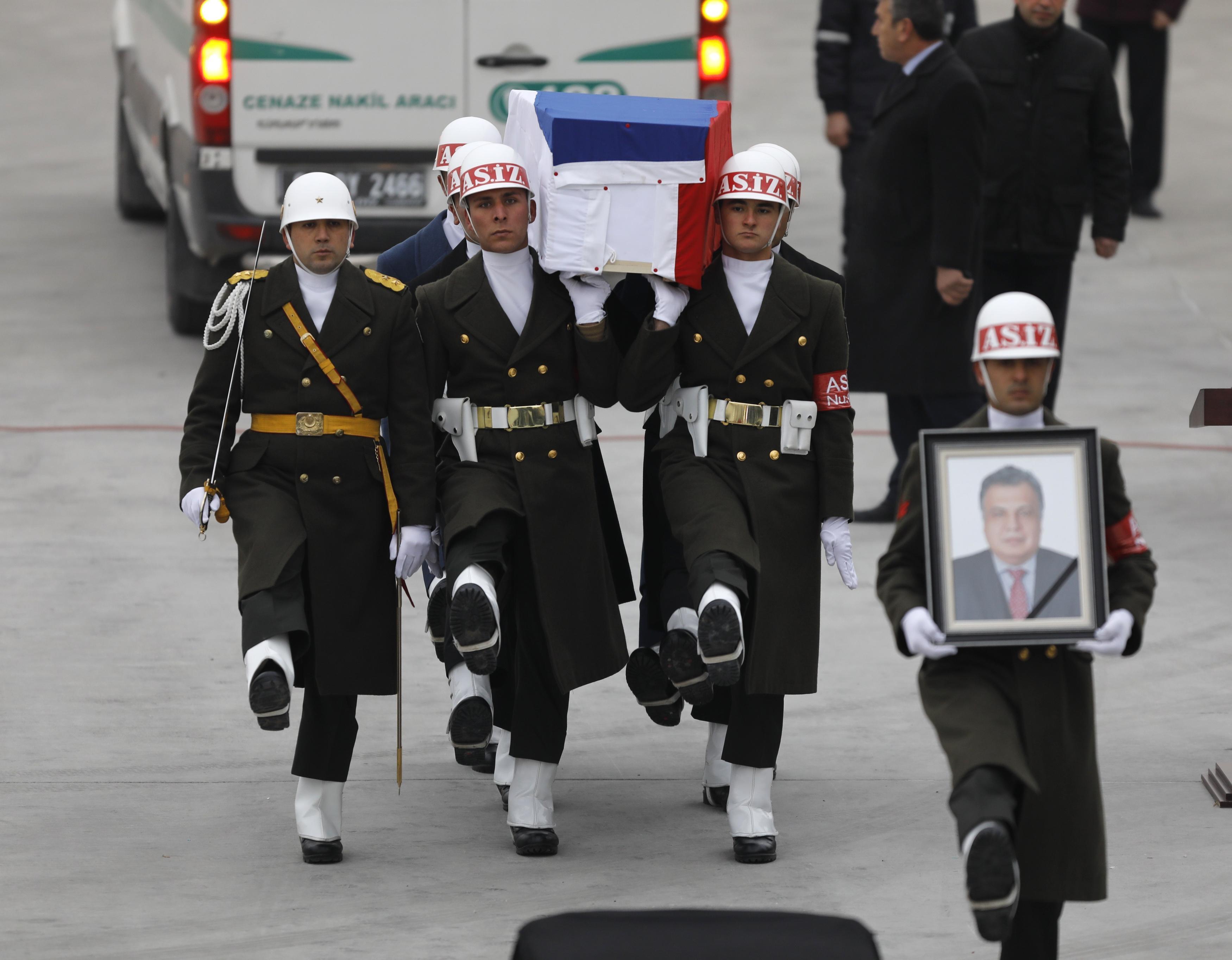 News Wrap: Seven detained in Russian ambassador killing
