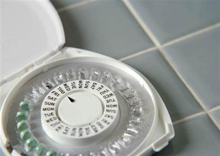 Worries about access fuel women’s rush to get contraception