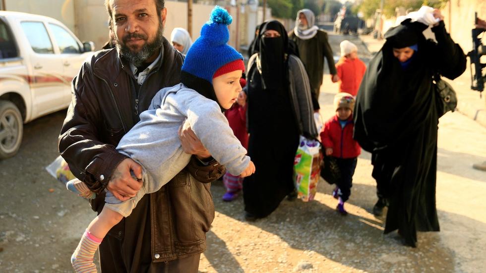Why Iraqi boys and men are disappearing amid ISIS concerns image