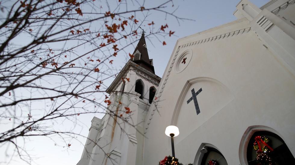 News Wrap: Dylann Roof insists he’s not mentally ill image
