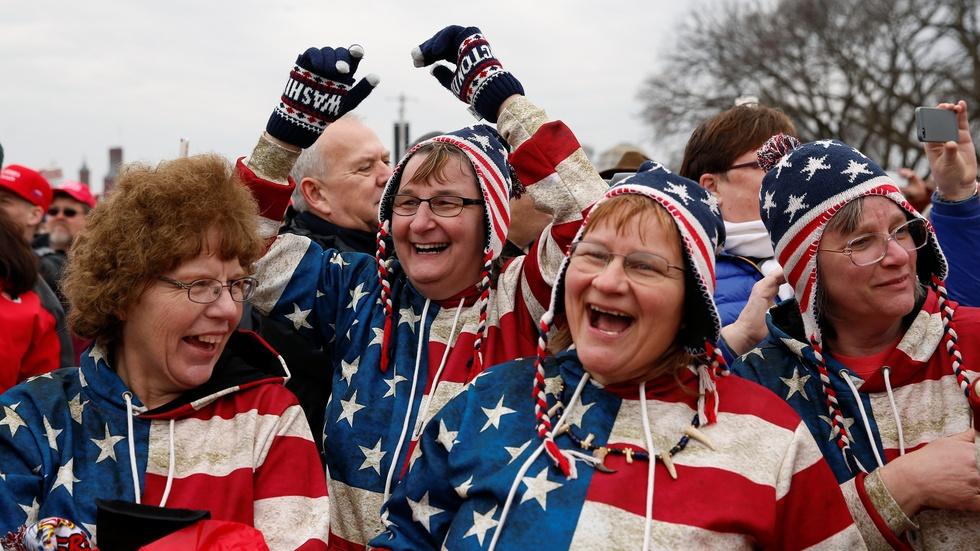 On the Mall, Trump supporters exult, ‘We’re here!’ image