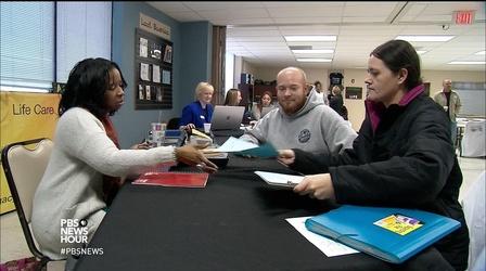 Video thumbnail: PBS NewsHour Fighting student homelessness by helping the whole family