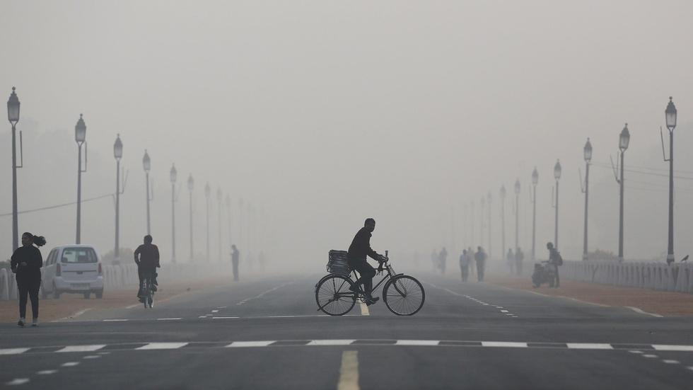 Fighting to breathe in the world’s most polluted city image