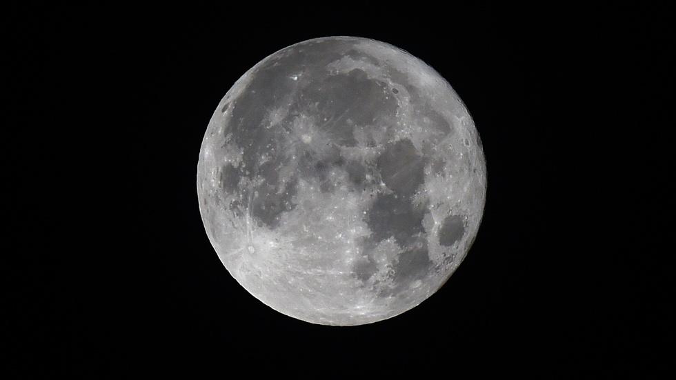 Human moon missions could be on the horizon under Trump image