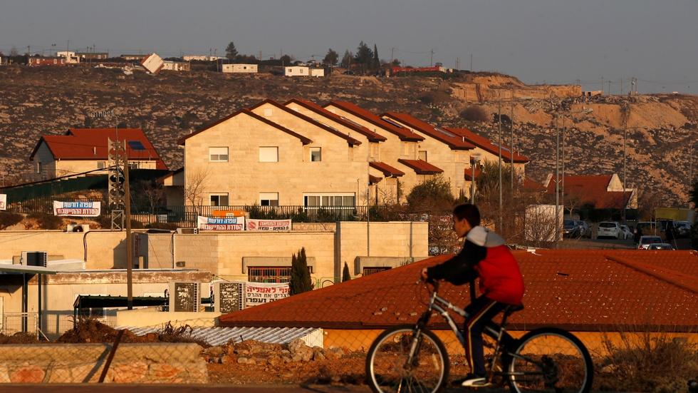 What Jewish settlements in the West Bank mean for peace image