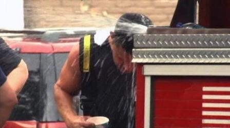 Video thumbnail: PBS NewsHour Danger Rises with Prolonged Searing Heat, Maryland Gov. Says