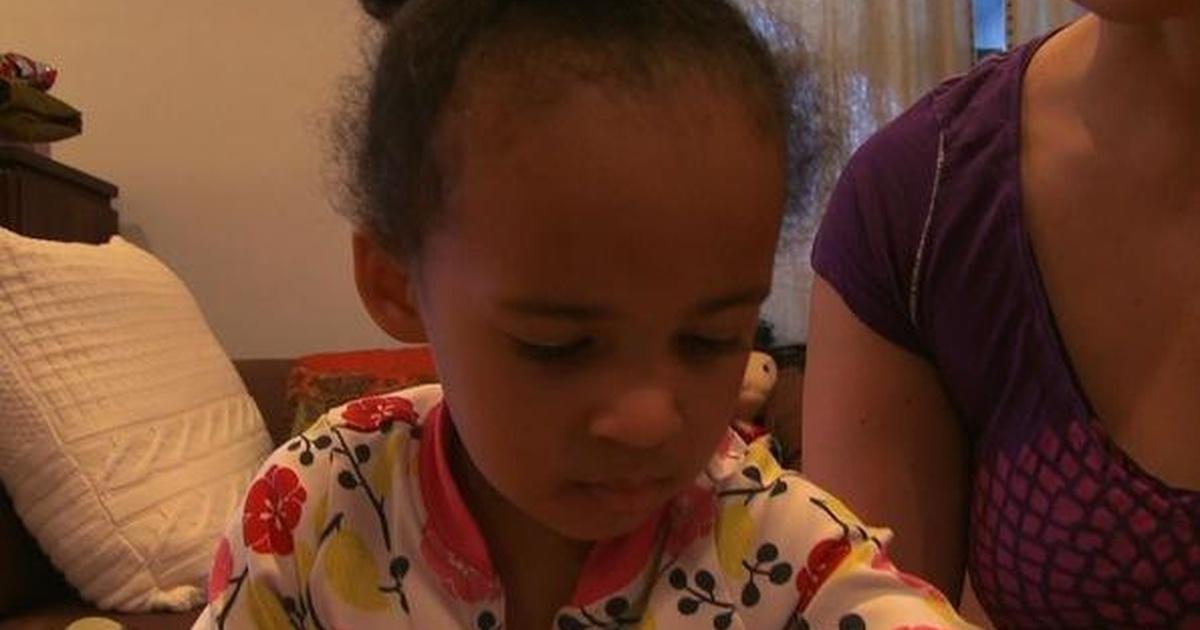 Kids Increasingly Staring at Glowing Screens, Study Finds