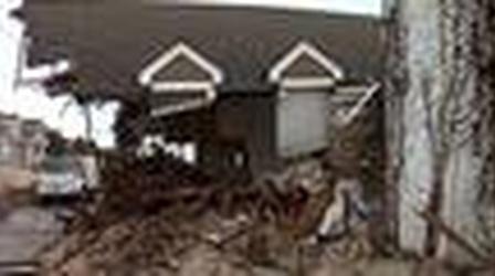 Video thumbnail: PBS NewsHour Sandy Recovery at Slow Pace as People Wait for FEMA Relief