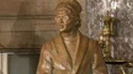 Video thumbnail: PBS NewsHour Rosa Parks Immortalized With Statue at U.S. Capitol